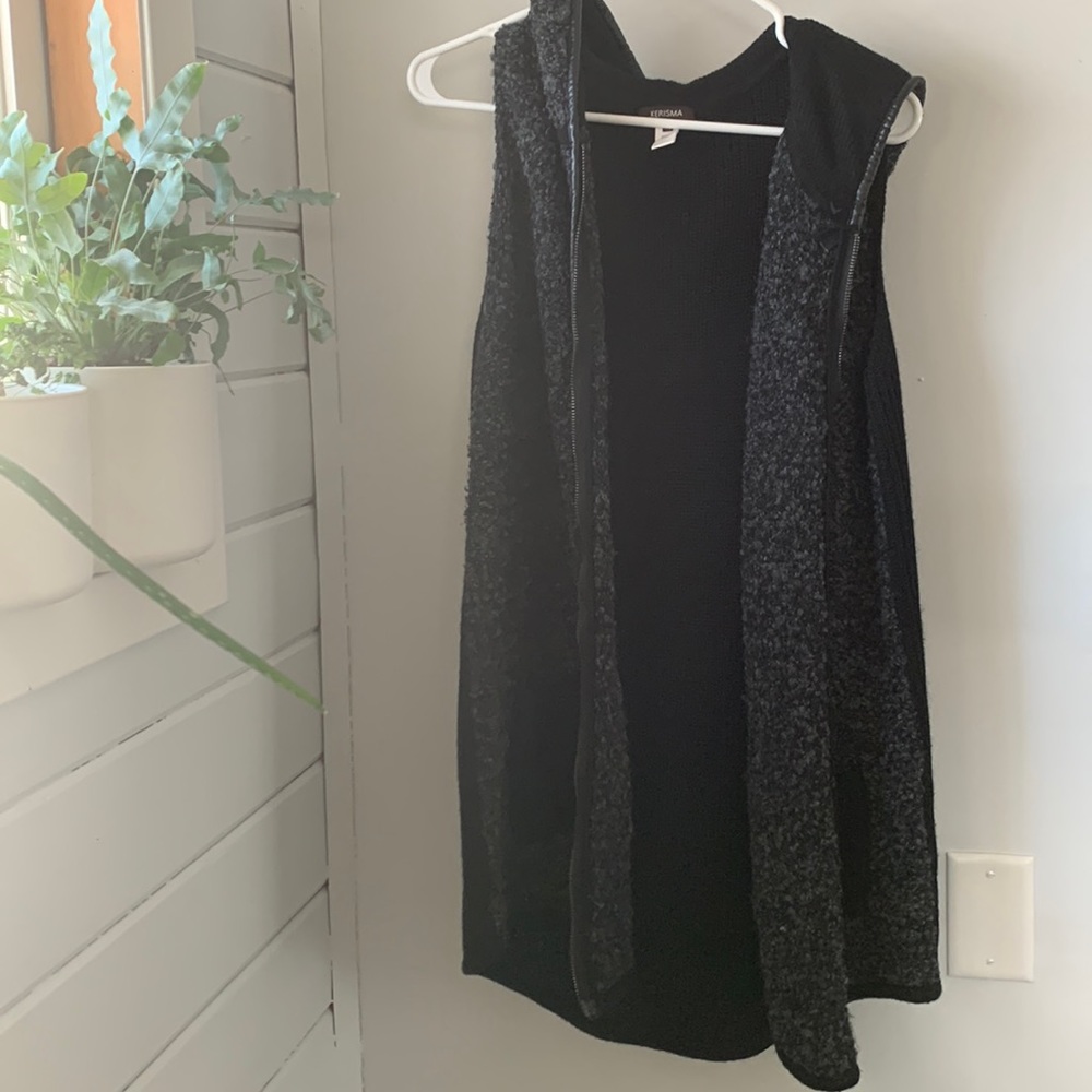 Kerisma, Size M/L, Zip Up Knit Vest